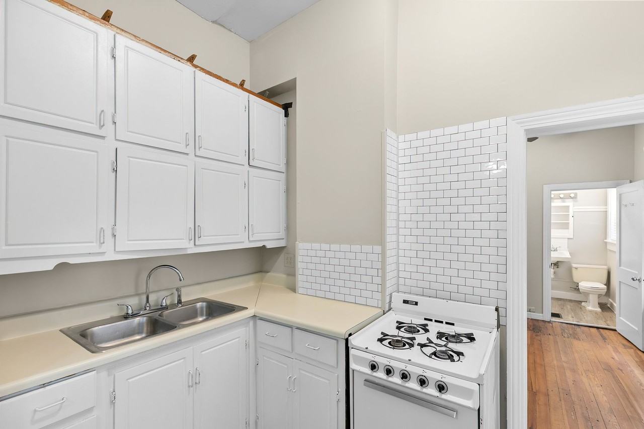 Kisor Flats - Photo 2 of 6