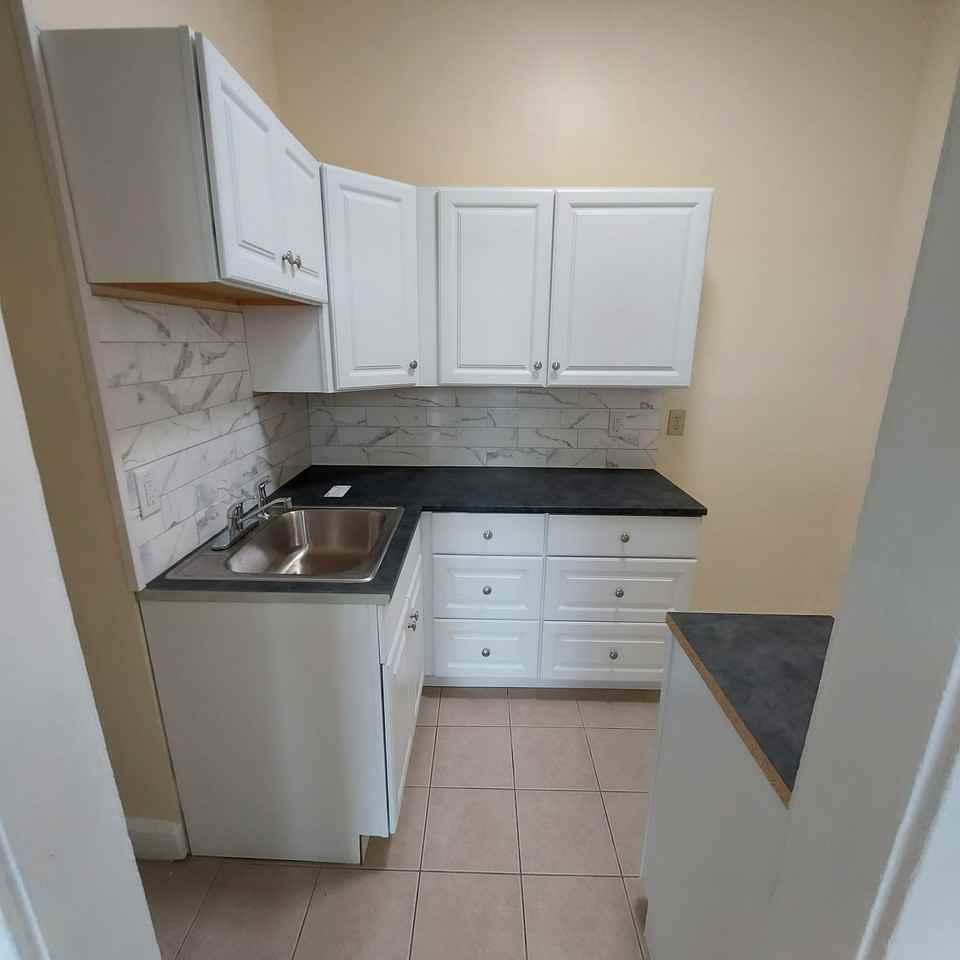 21 N Main St #14NMAIN - Photo 5 of 11