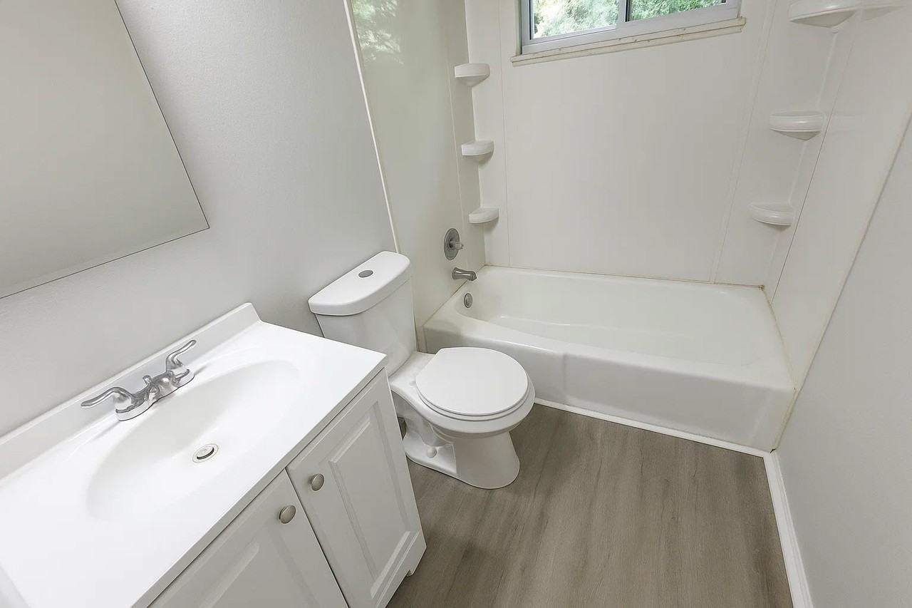 2194 N Riley Ave - Photo 5 of 11