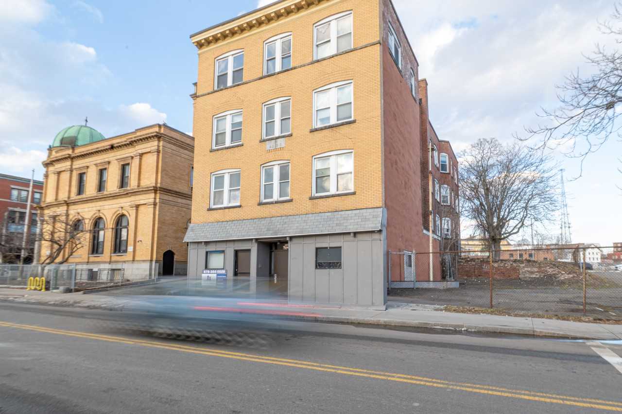 376 Washington St #12 - Photo 2 of 17