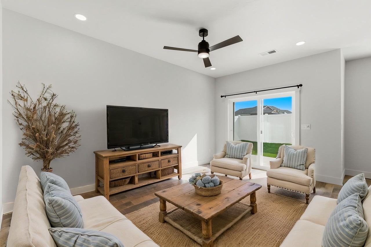 4711 Highgarden Way #A - Photo 6 of 30