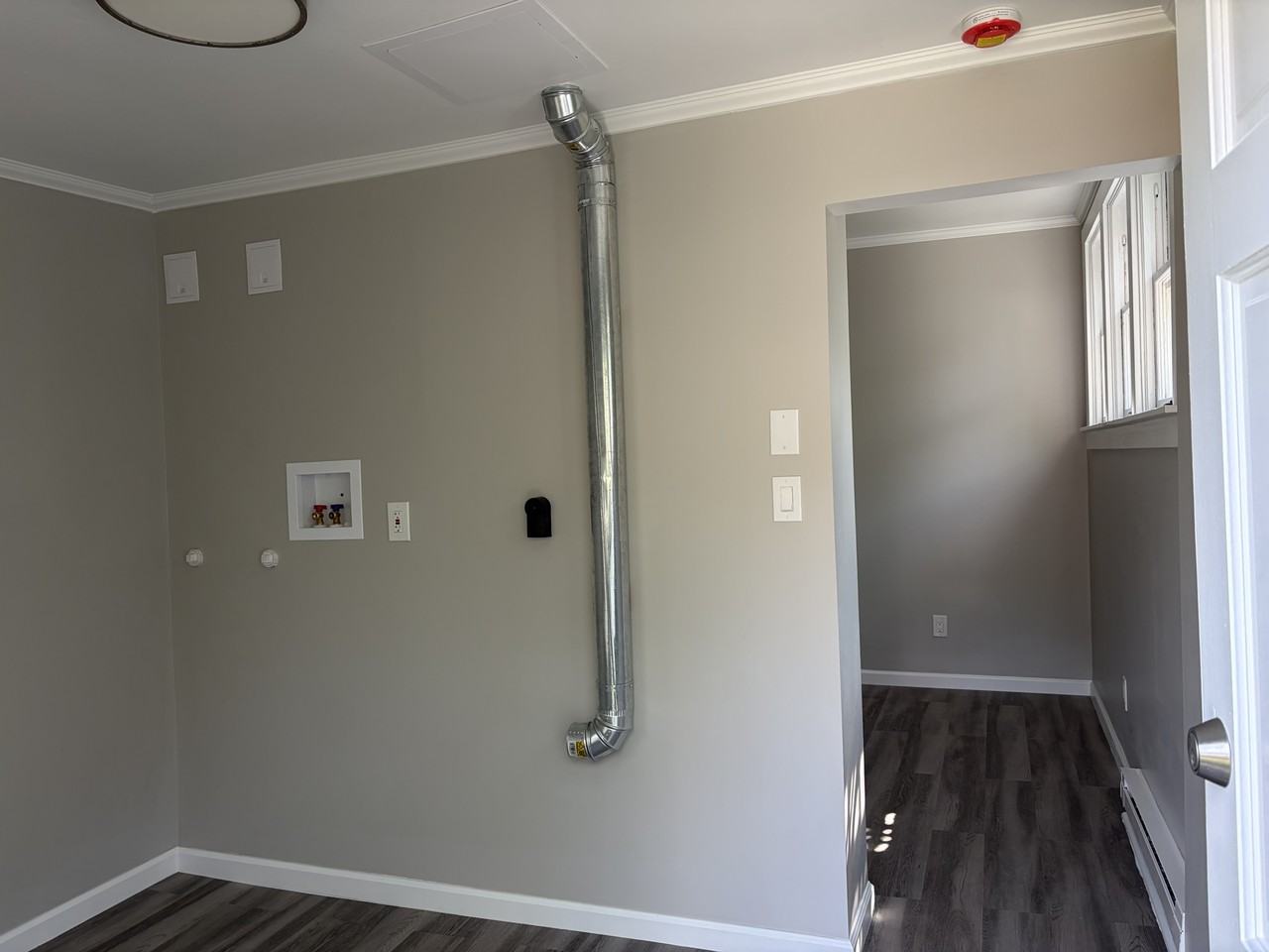 350 S Scott Ave #1 - Photo 5 of 15