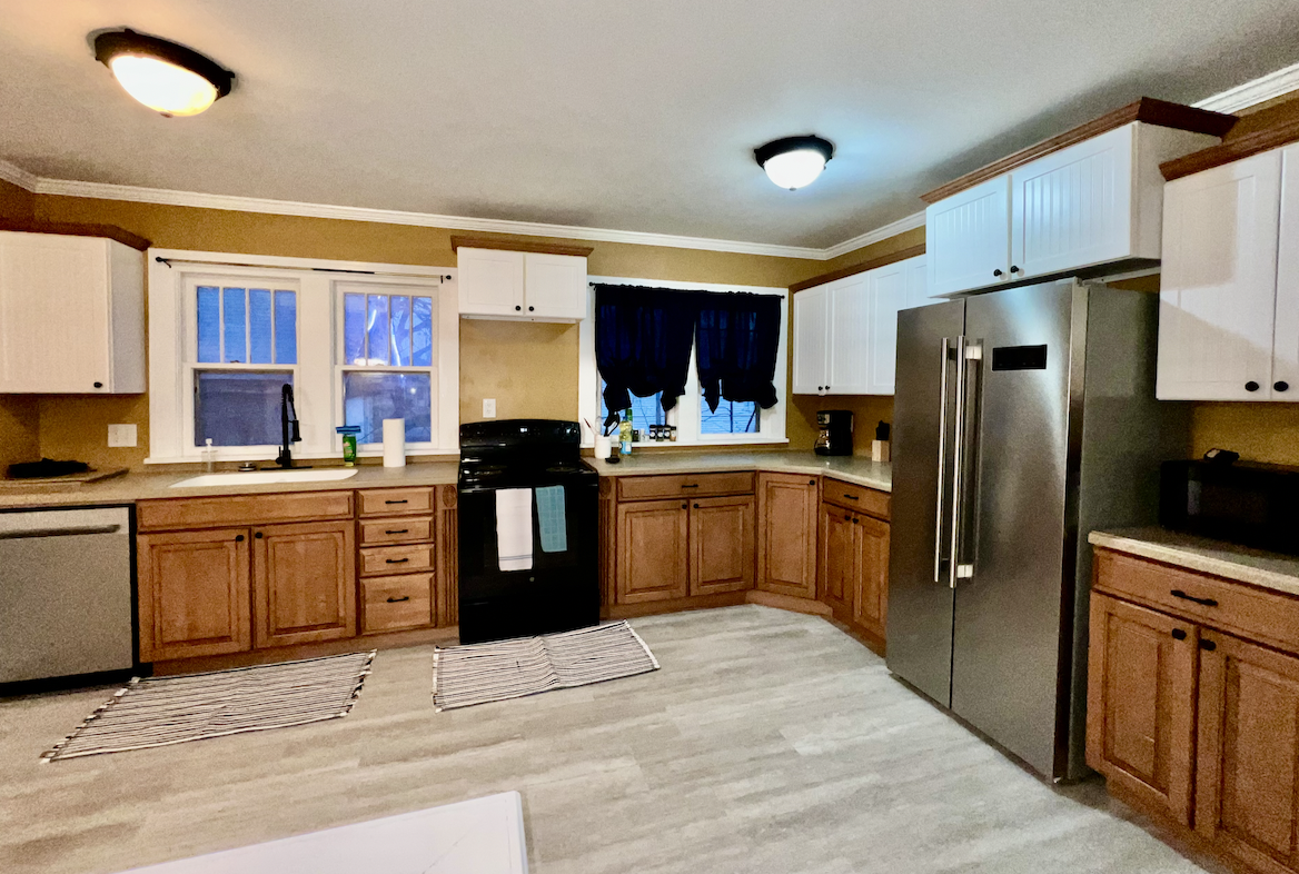 610 N Plum St - Photo 3 of 8