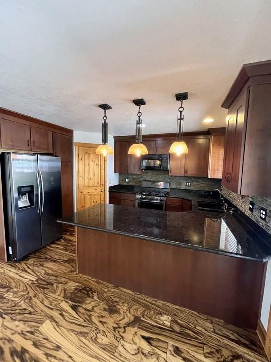 2327 750 W St - Photo 6 of 18