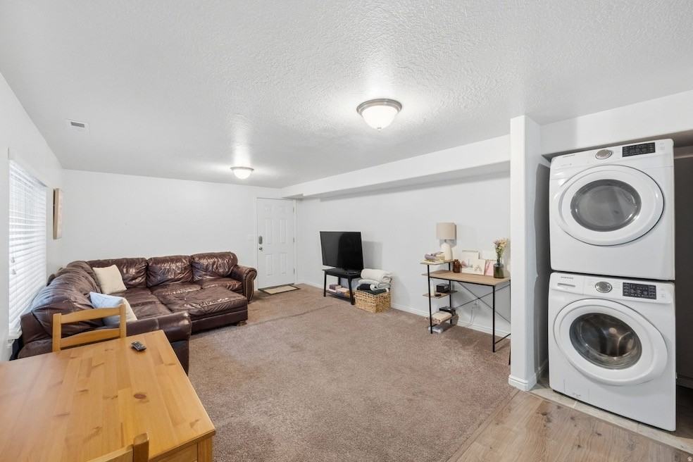 86 E Rose Way - Photo 2 of 7