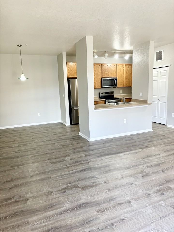 3852 S Dallas St - Photo 2 of 18