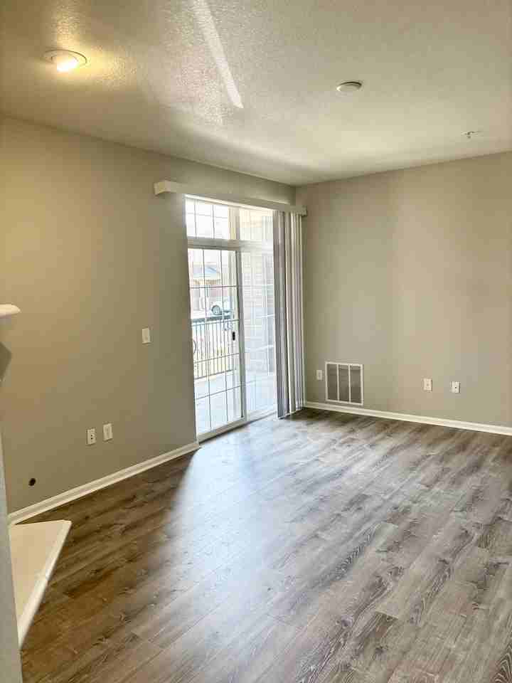 3852 S Dallas St - Photo 7 of 18