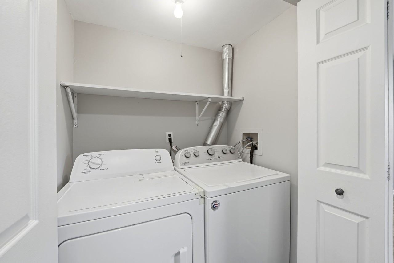 1447 Big Horn Trl - Photo 4 of 23