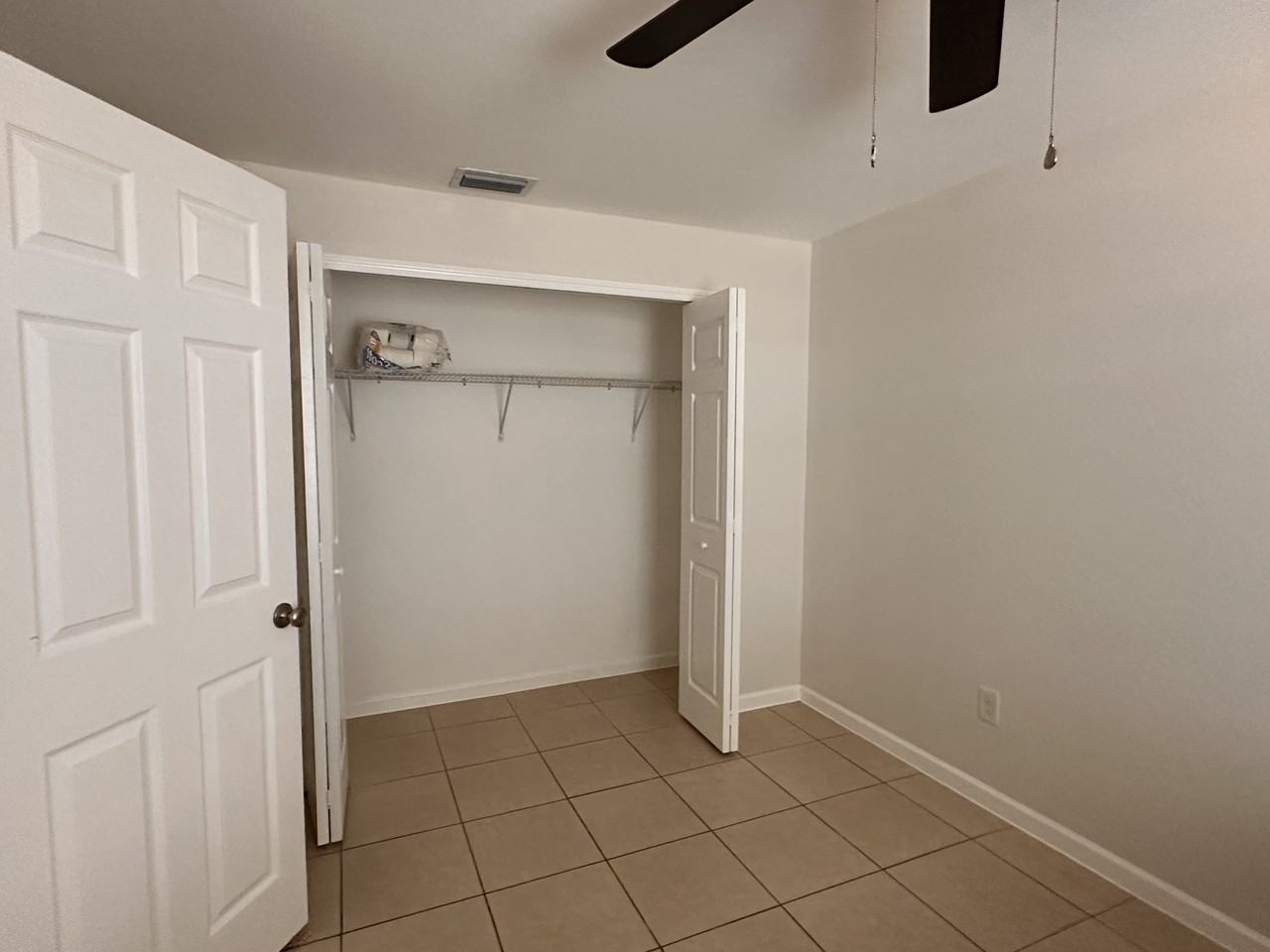 1246 Se 8th St - Photo 4 of 14