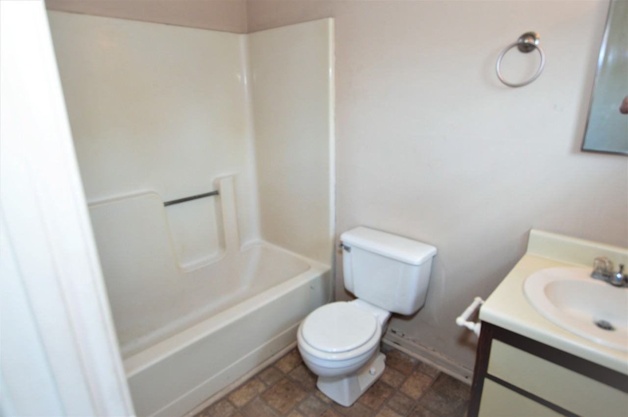 545 Valley St #7 - Photo 6 of 8