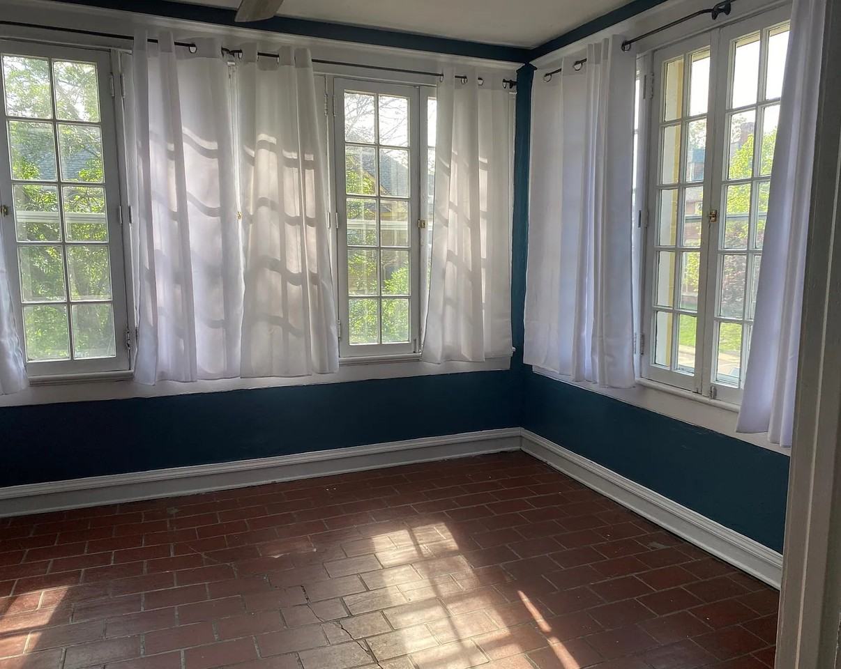 2128 N Pennsylvania St #4 - Photo 3 of 10