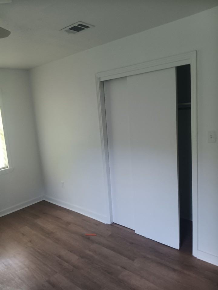2873 Teresa Dr - Photo 2 of 13