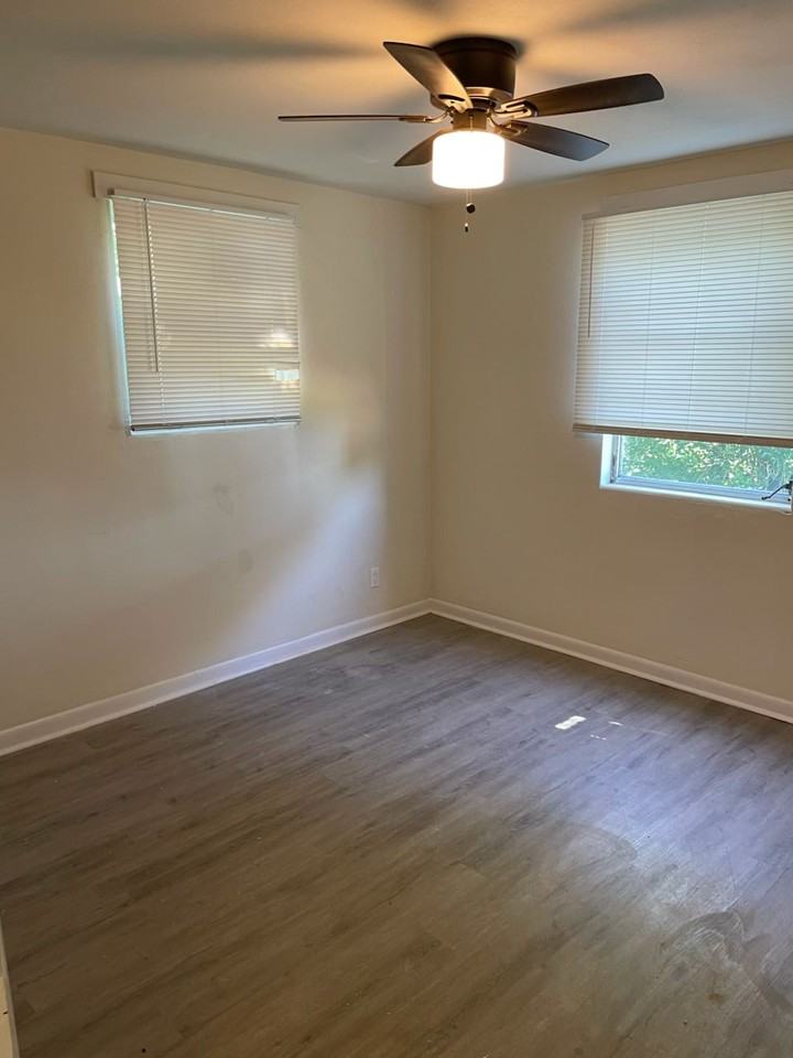 3416 N Lee St #1 - Photo 3 of 5