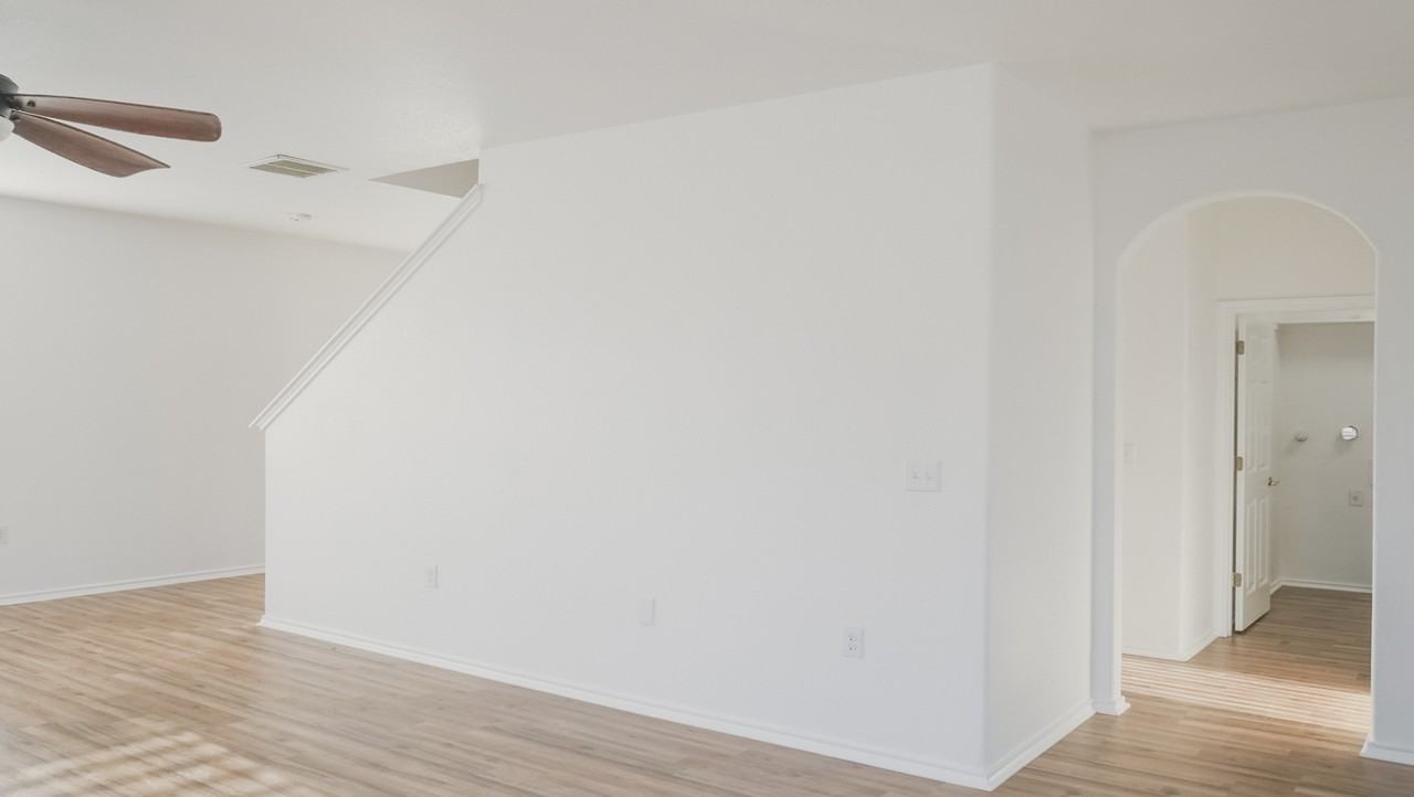 8823 Mission Brk - Photo 5 of 16
