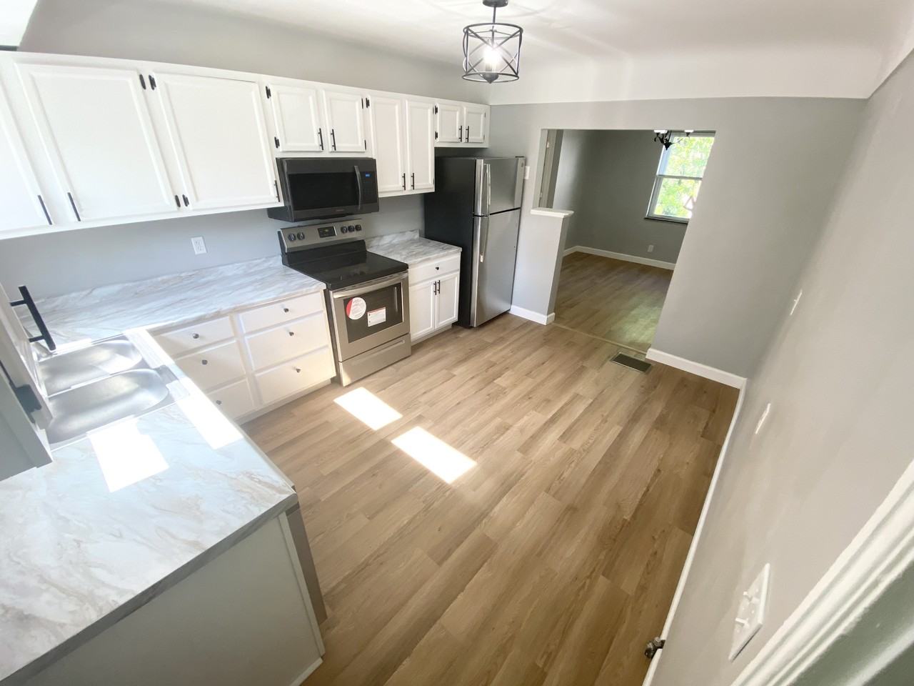 1131 Wilmont Ct - Photo 6 of 32