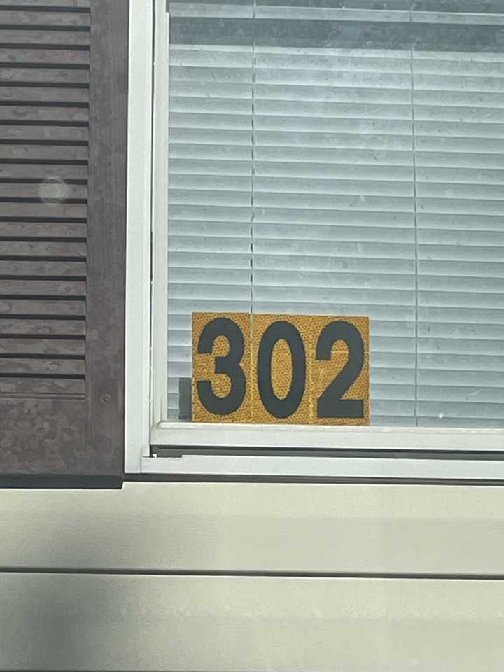 302 Lee St