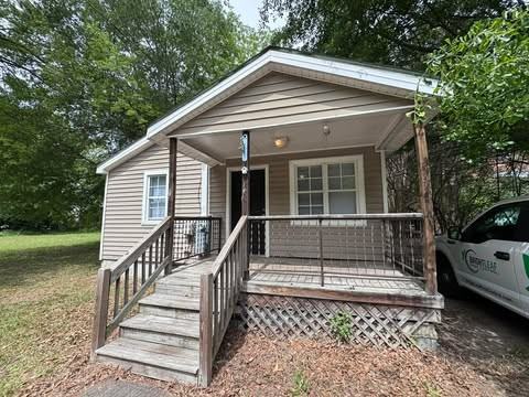 928 Blount St - Photo 2 of 14