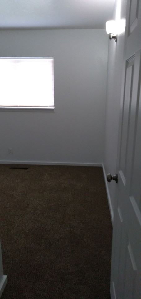 157 Nw 7th St #157 - Photo 4 of 33