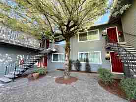 9033 Se Stark St - Photo 1 of 1