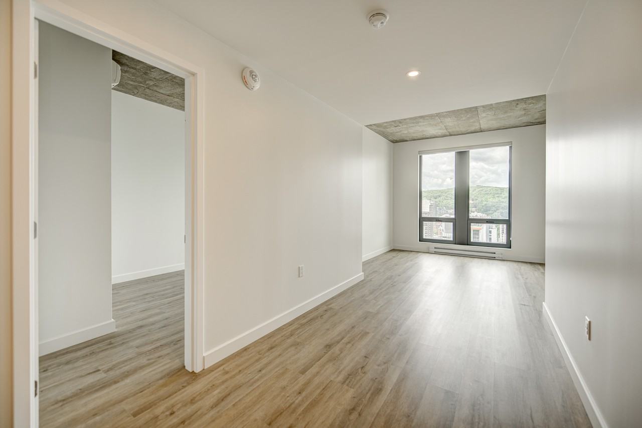 1555 Boul René-Lévesque O — photo 3