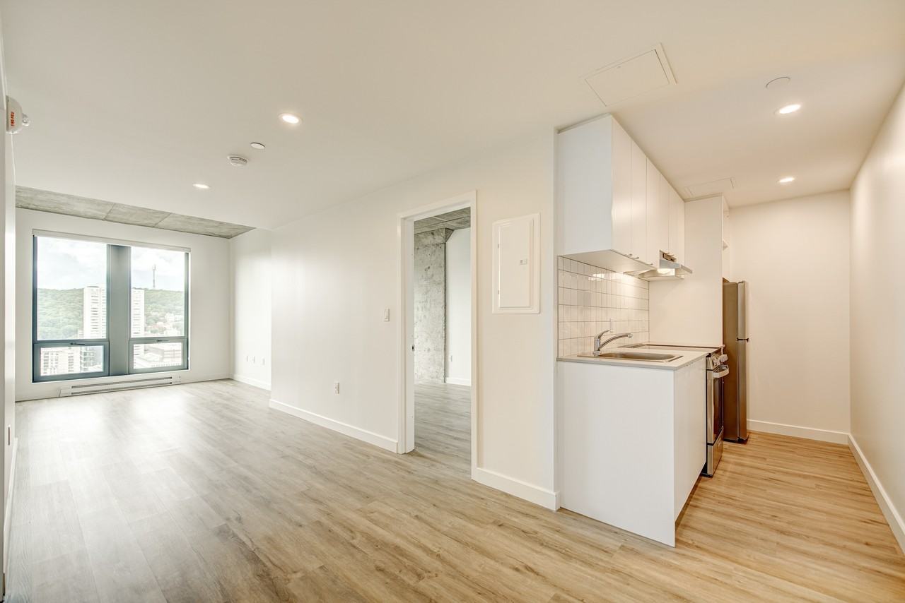 1555 Boul René-Lévesque O — photo 2