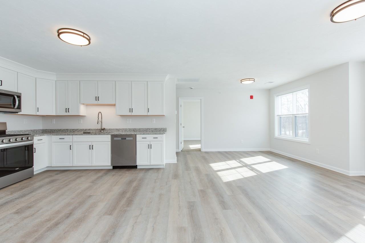 62 Sherburne Ave #15 - Photo 5 of 10