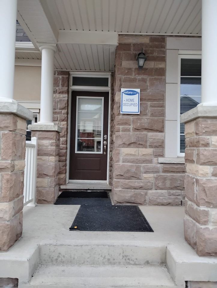 106 Benhurst Crescent - Photo 2 of 25