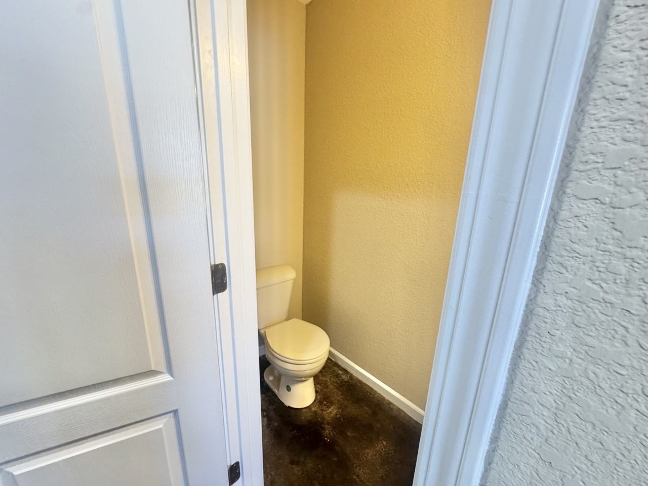 942 E Craighead Forest Rd #107 - Photo 7 of 21