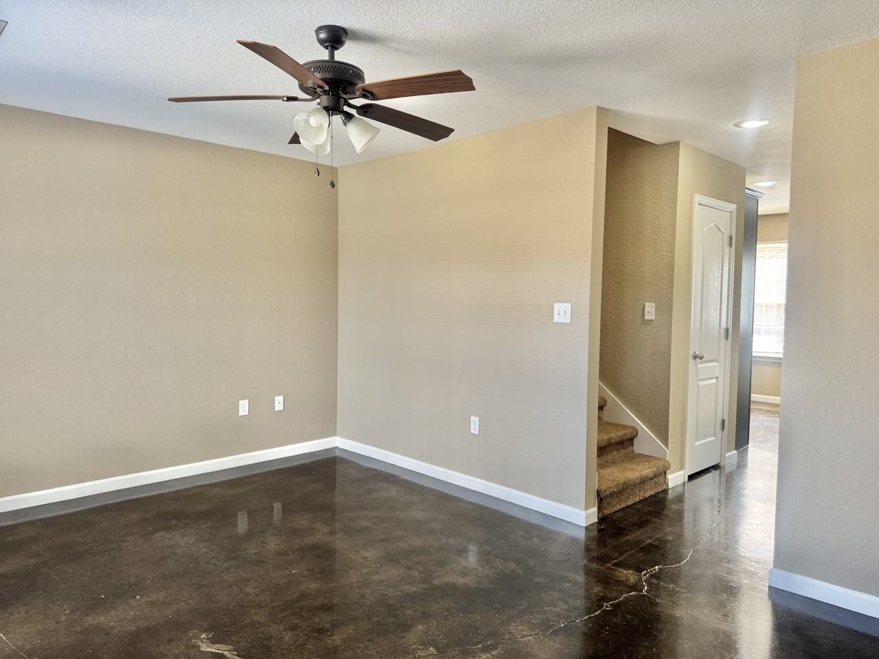 946 E Craighead Forest Rd #108 - Photo 3 of 20