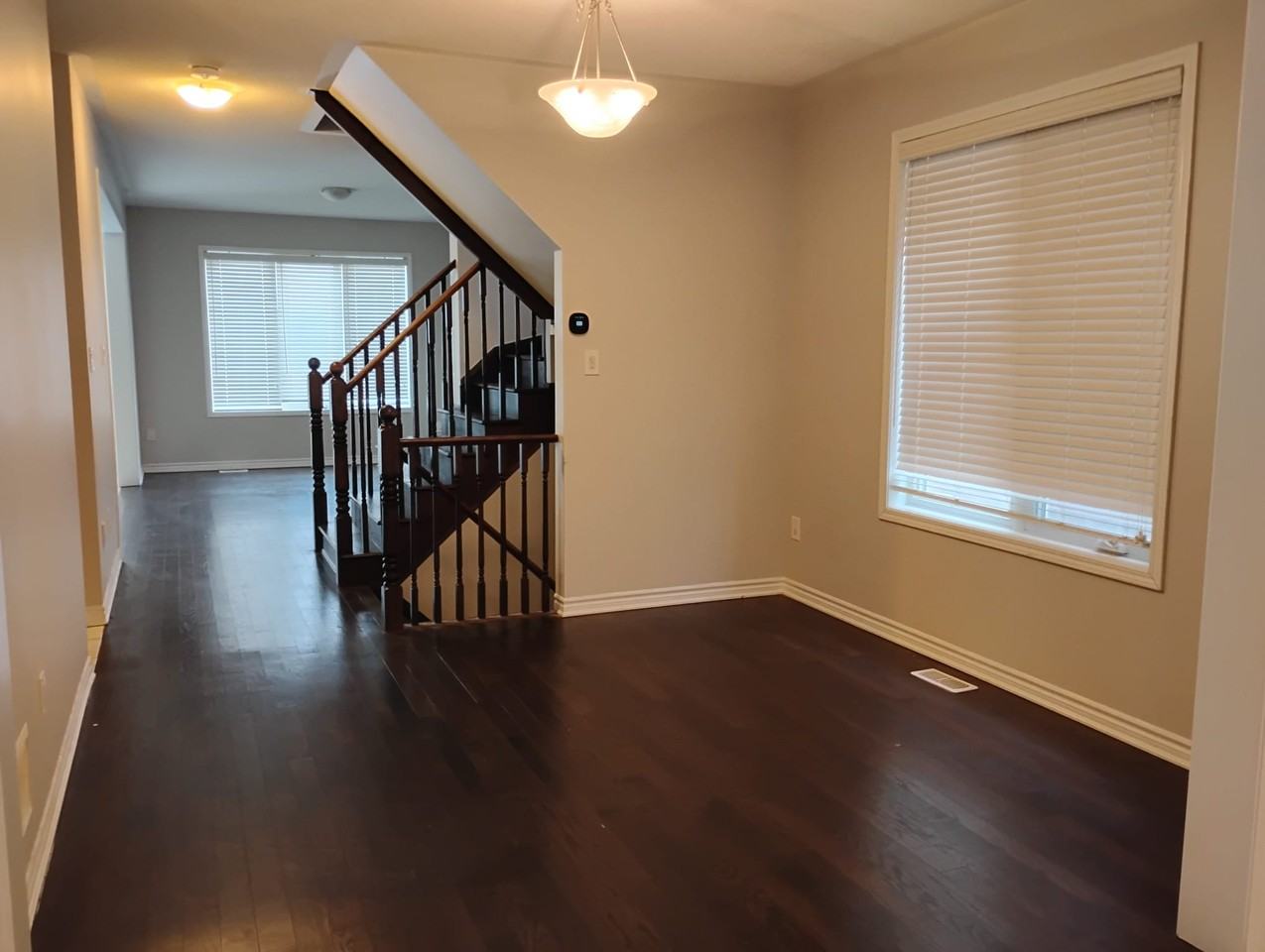 106 Benhurst Crescent - Photo 5 of 25