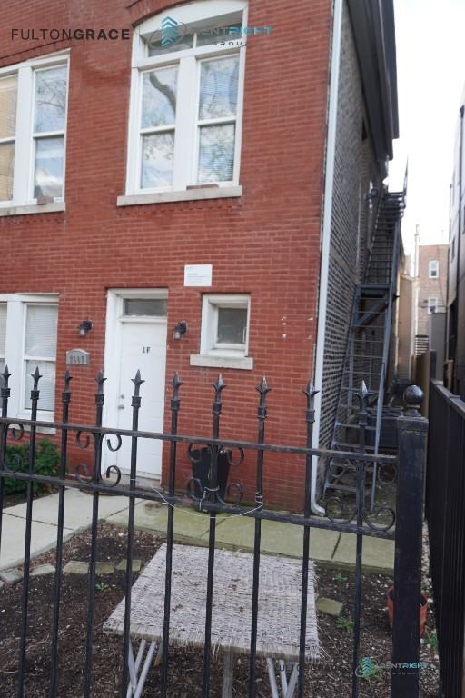 2607 W Haddon Ave #2R - Photo 4 of 17