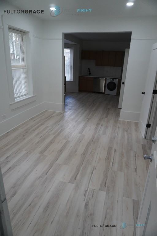 2607 W Haddon Ave #2R - Photo 5 of 17