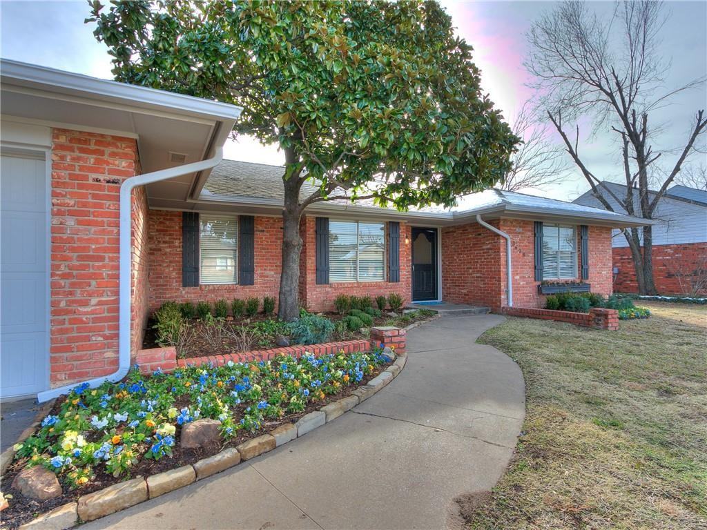 3608 Jim Robison Dr #1 - Photo 2 of 34