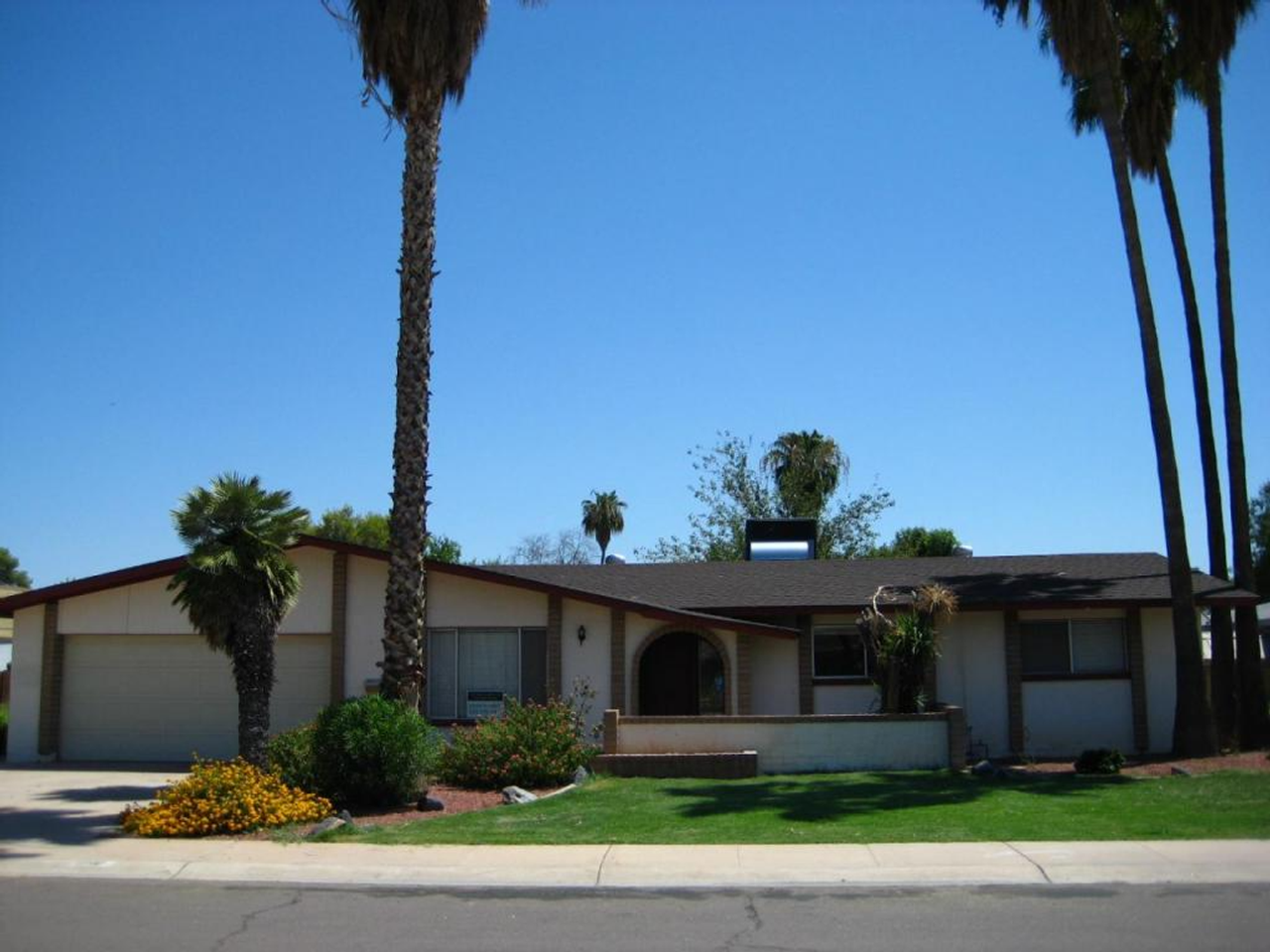 2131 E Palmcroft Dr