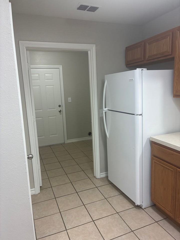 Dimora Village (DEV Borrower, LLC) - Photo 4 of 14