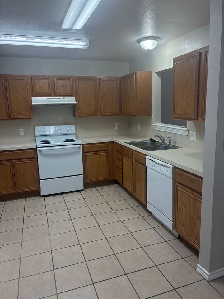 Dimora Village (DEV Borrower, LLC) - Photo 6 of 14