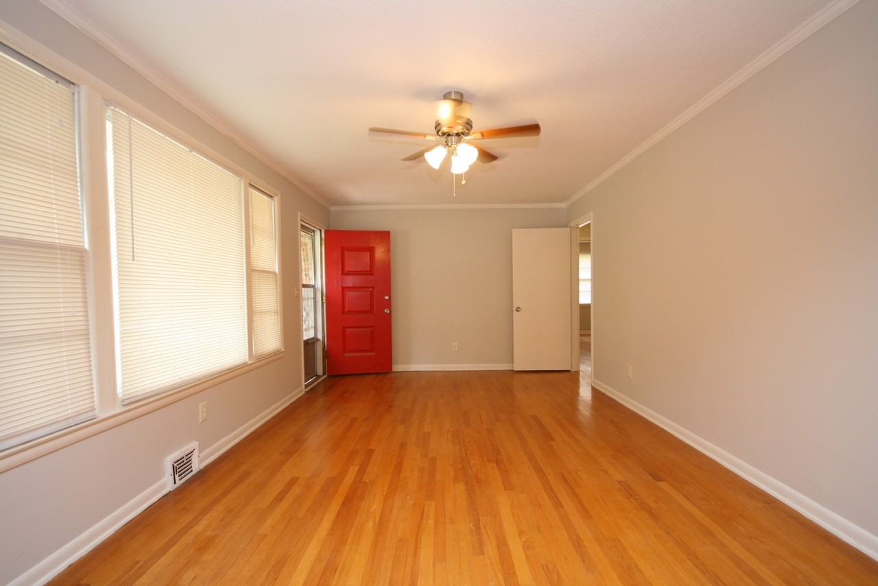 7620 Charlotte Dr Sw #1 - Photo 3 of 25