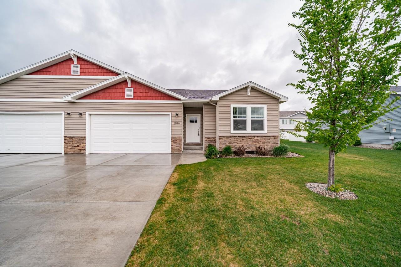 2896 Blackwood - Photo 2 of 20