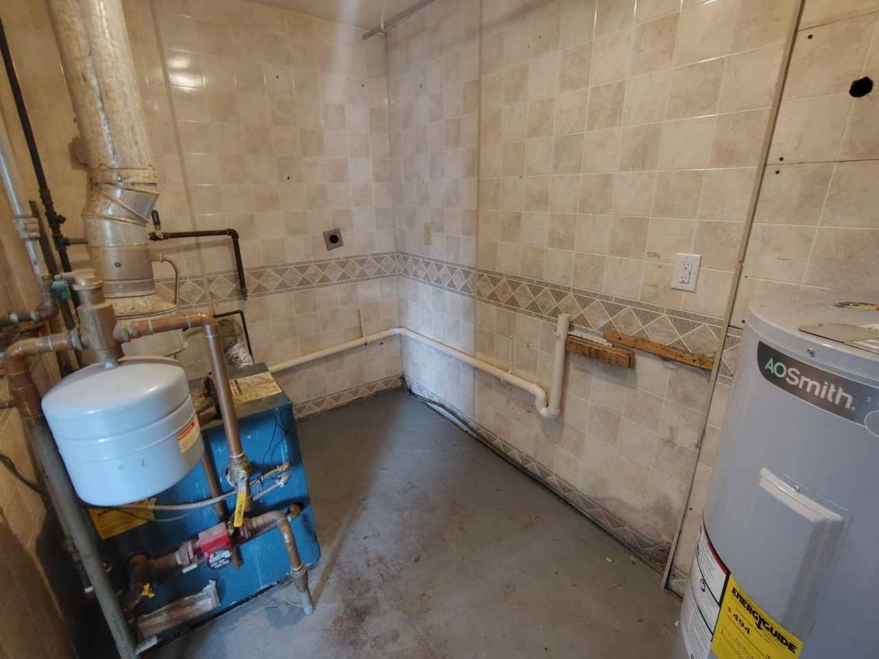 4719 Illinois St #1 - Photo 6 of 11