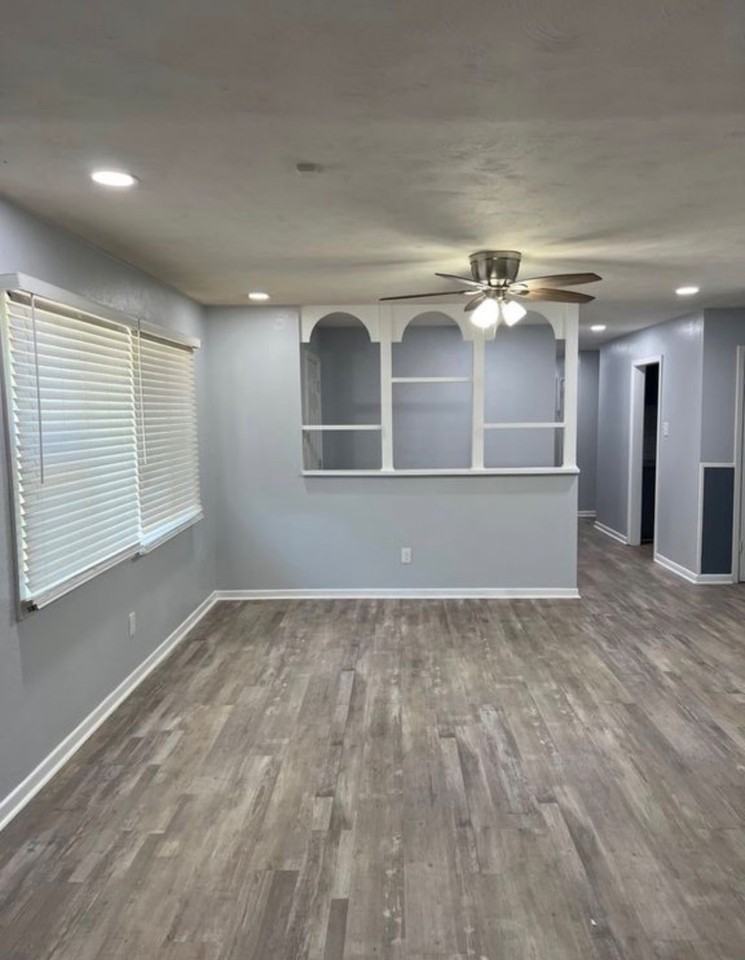 1520 E 2nd St - Photo 2 of 15