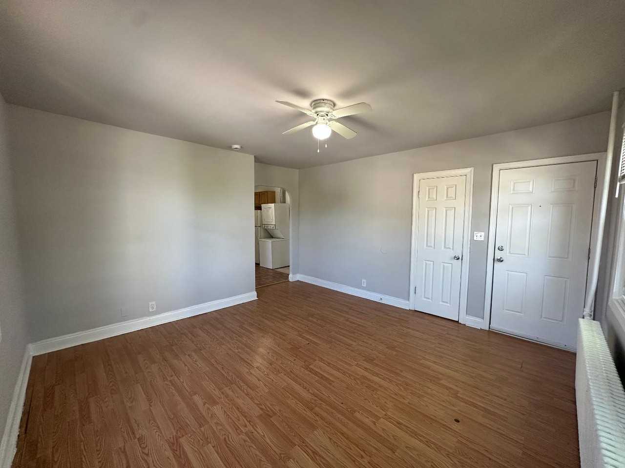 1025 17th St Ne - Photo 4 of 11