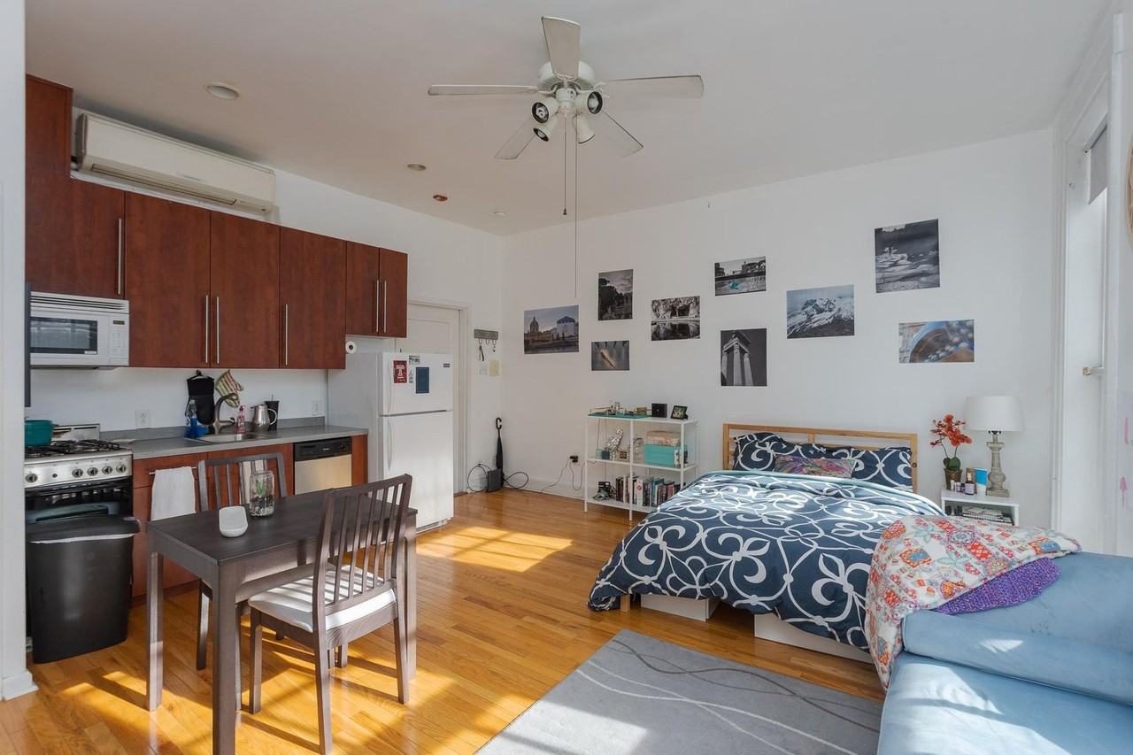 711 Walnut Street - Photo 2 of 22
