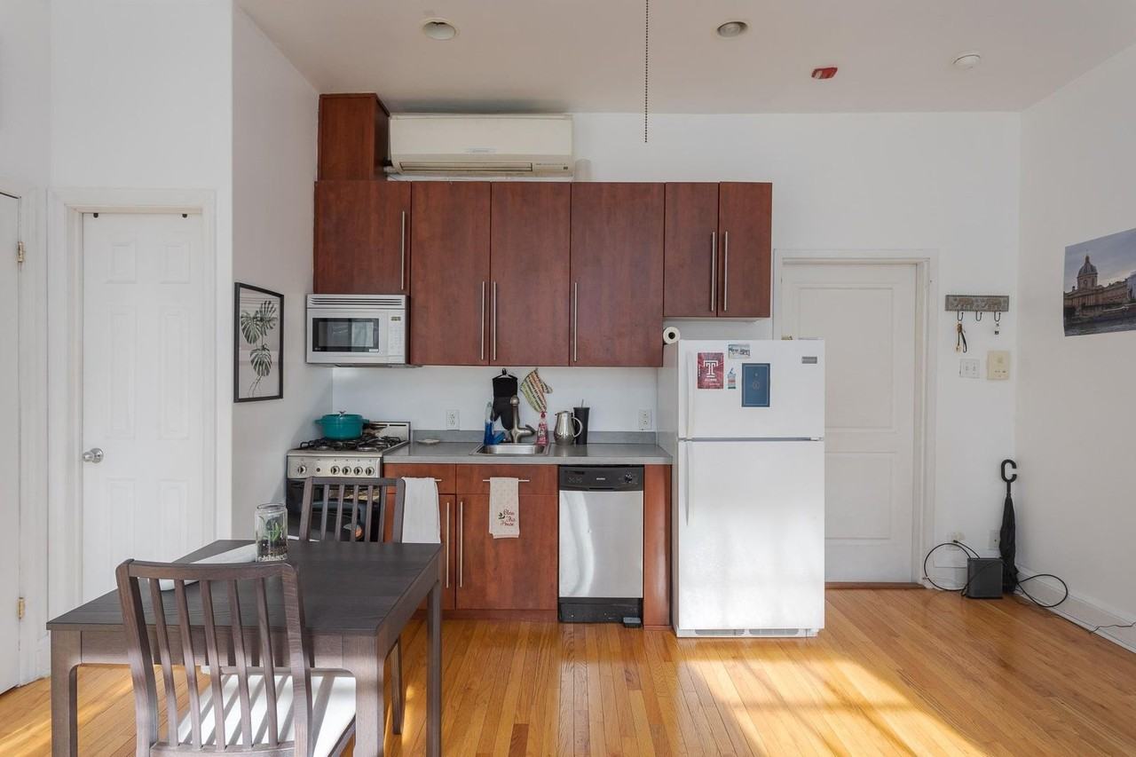 711 Walnut Street - Photo 3 of 22