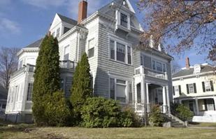 featured image of 278 Lafayette St #5