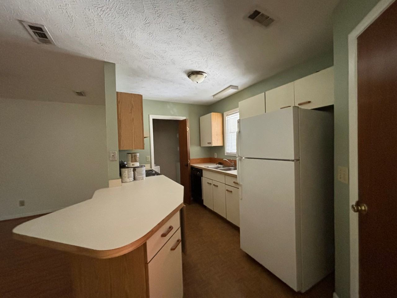 6792 #1 - Photo 2 of 14