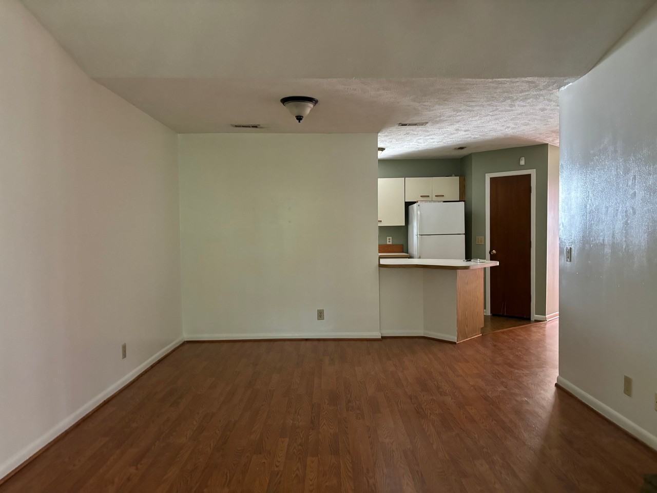 6792 #1 - Photo 3 of 14