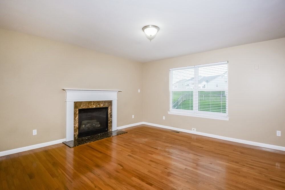 126 August Pl - Photo 5 of 17