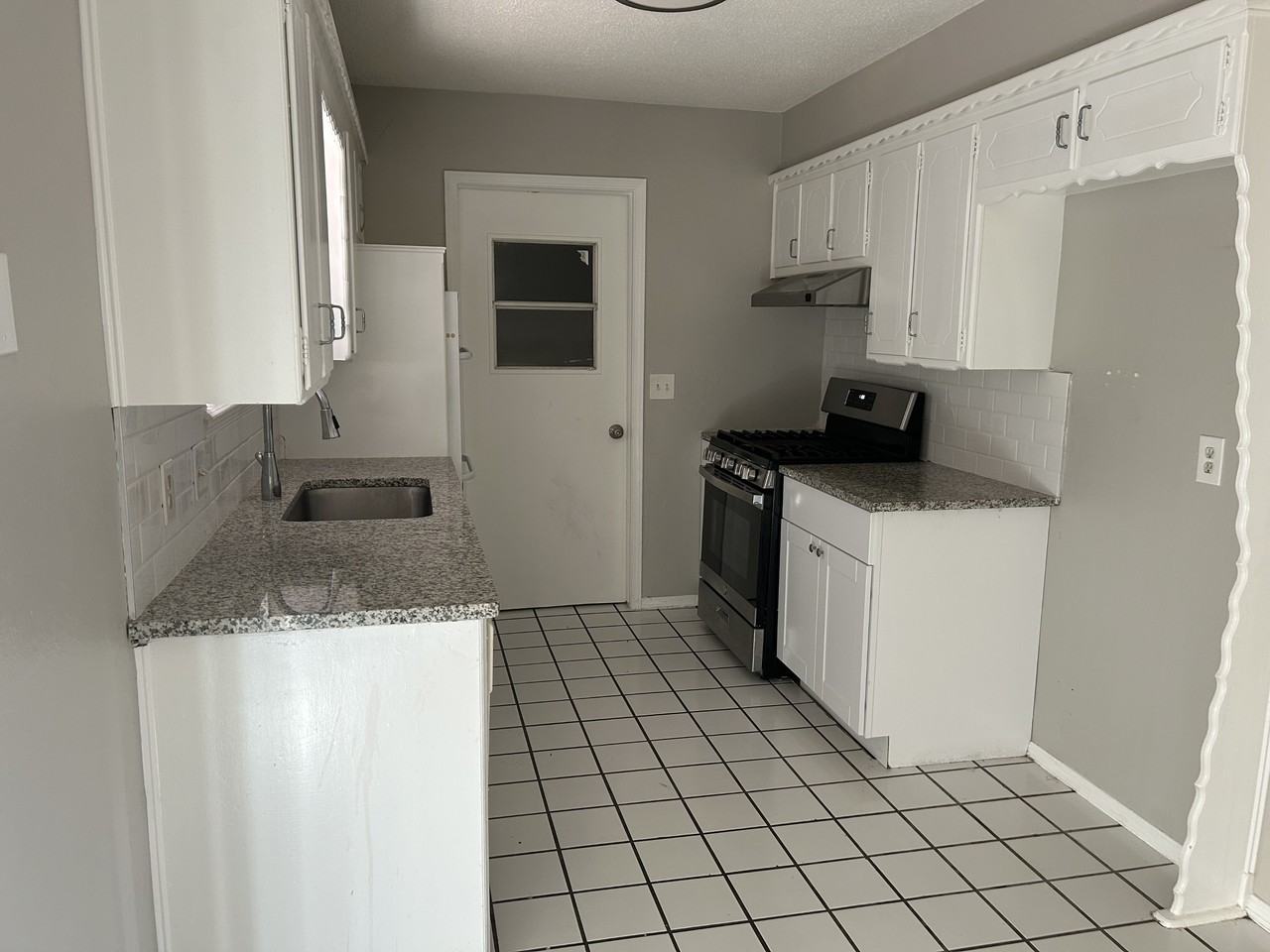 8300 Nw 38th St #1 - Photo 6 of 20
