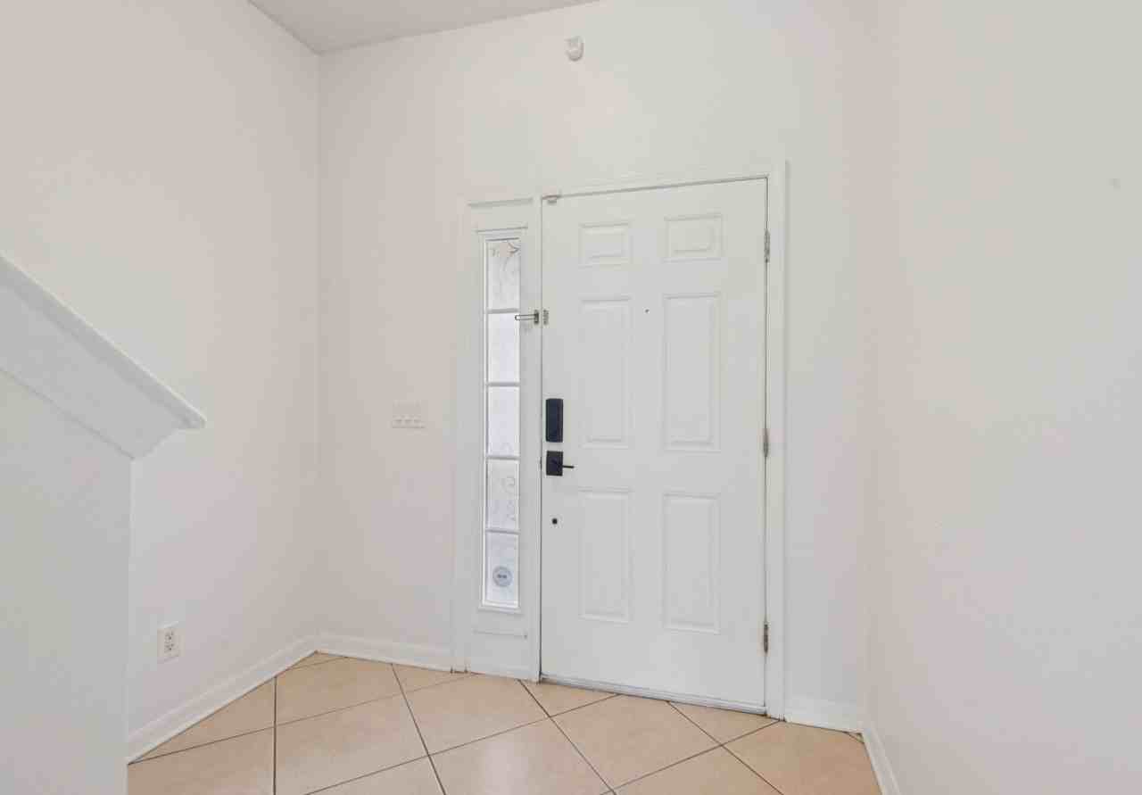 12805 Avelar Manor Pl - Photo 3 of 35