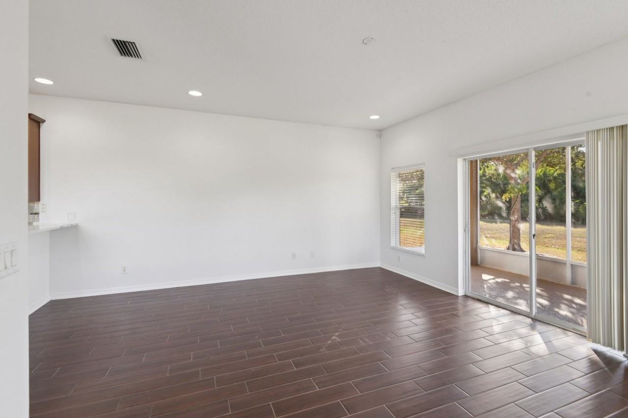 12805 Avelar Manor Pl - Photo 6 of 35